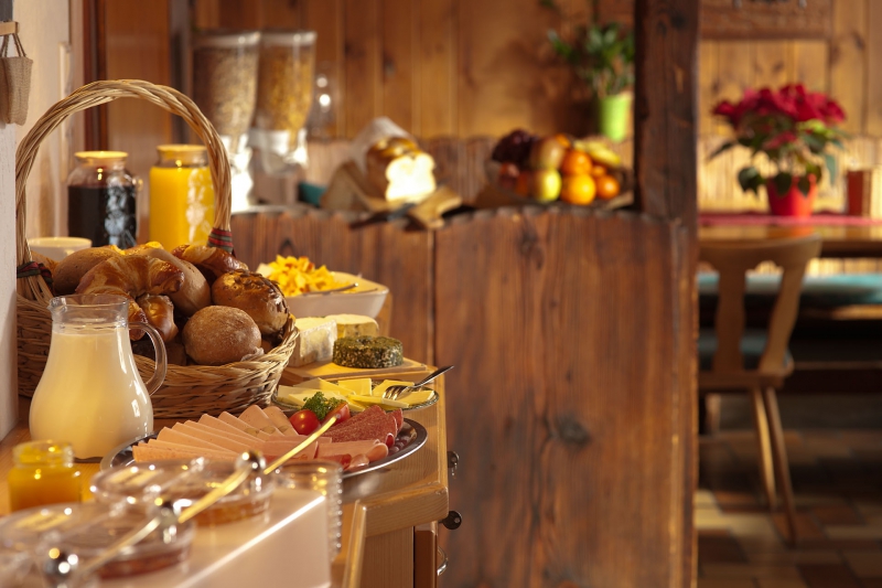 restaurant-GRIMAUD-min_breakfast-801827